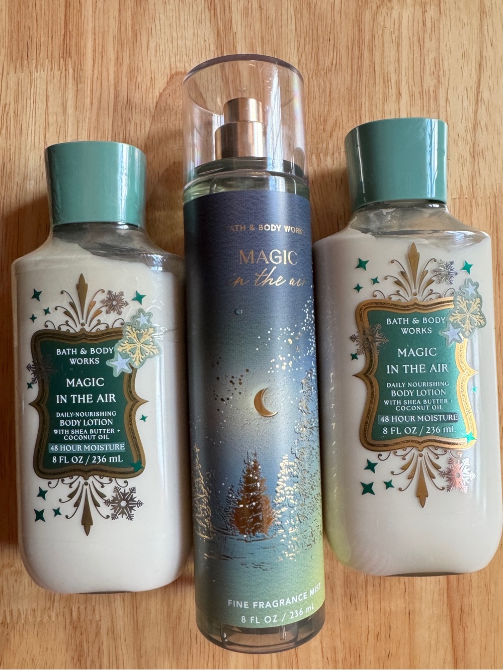 Bath & Body Works Magic in the Air Lotion & Mist - Seafoam Green Accents